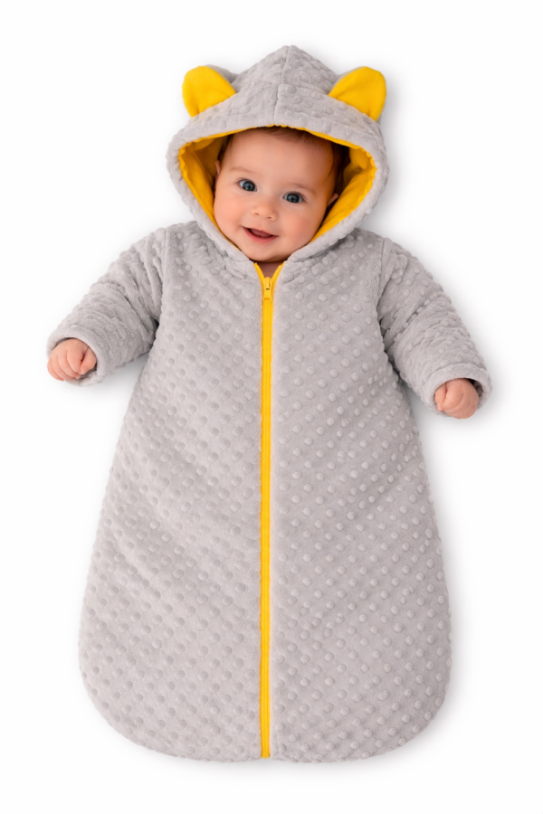 Ciepły Śpiworek Niemowlęcy z Uszkami – Miękki Otulacz od 6 do 9 miesięcy